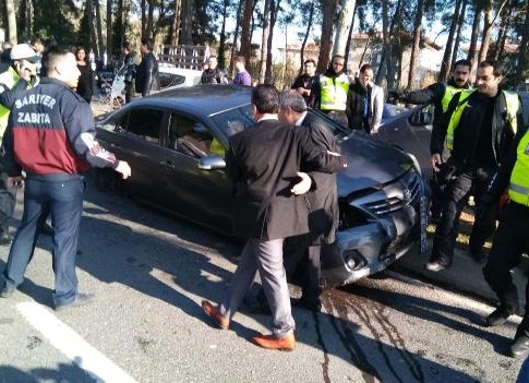 Erdoğanın konvoyunda kaza