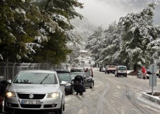 Antalya’da okullara kar ve yağmur tatili