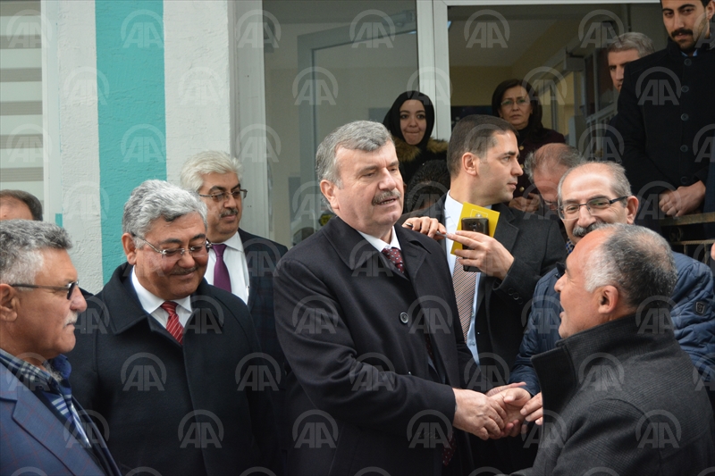 Belediye Başkanı Akyürek vatandaşlarla buluştu