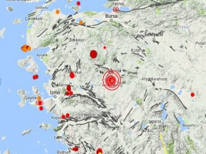 Manisa beşik gibi, bu kez 4,9 ile sallandı