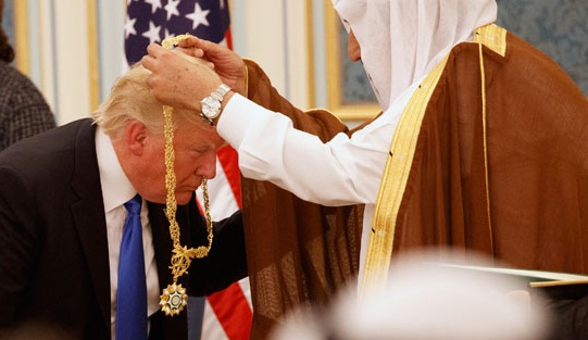 Trump Suudi Arabistanda!