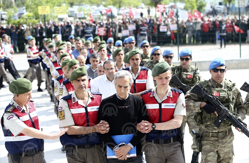 Genelkurmay çatı davasının görülmesine başlandı