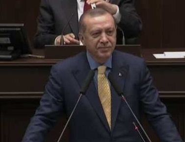 Erdoğan, Atiker Konyasporu kutladı!