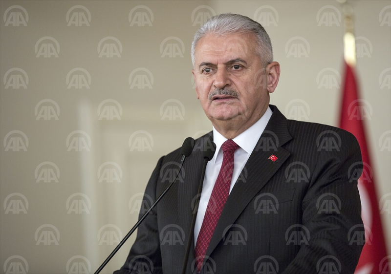 Yıldırım, öğretmenlerle bir araya geldi