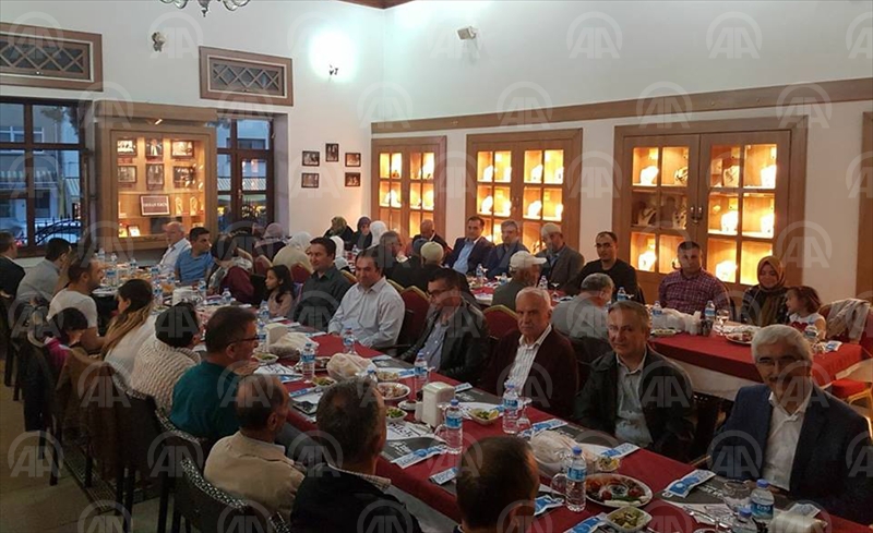 Şehit yakınları ile gazilere iftar