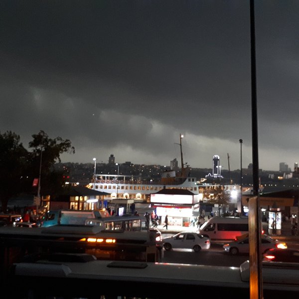 İstanbul sağanak yağışa teslim