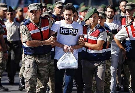 HERO tişörtü giyen darbeci askerin talebini mahkeme reddetti