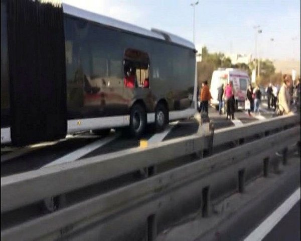 İstanbulda metrobüs kazası
