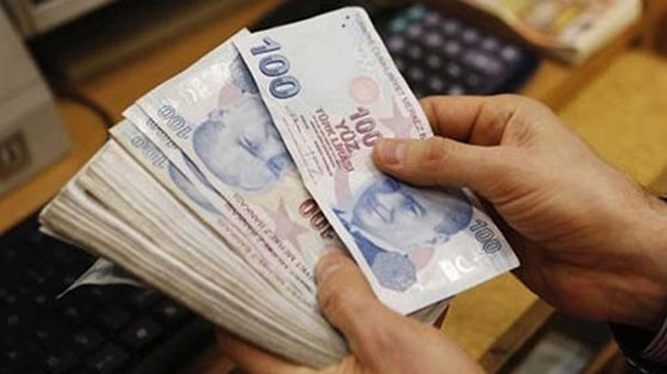 "Kurban Bayramı öncesinde emeklilere 11 milyar lira ikramiye ödedik"