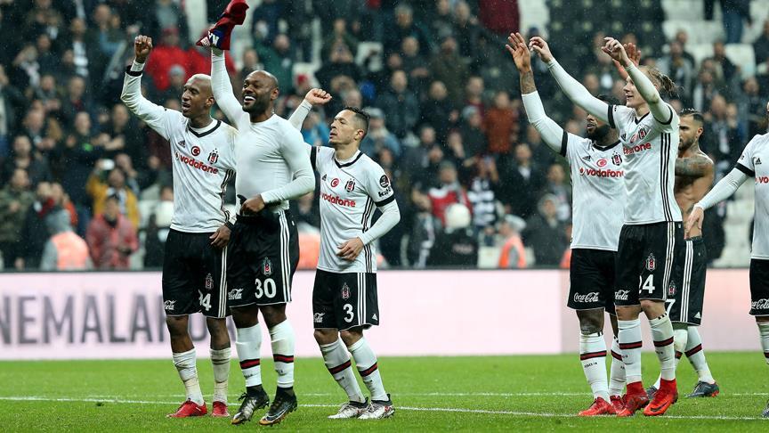 Beşiktaş gol oldu yağdı!