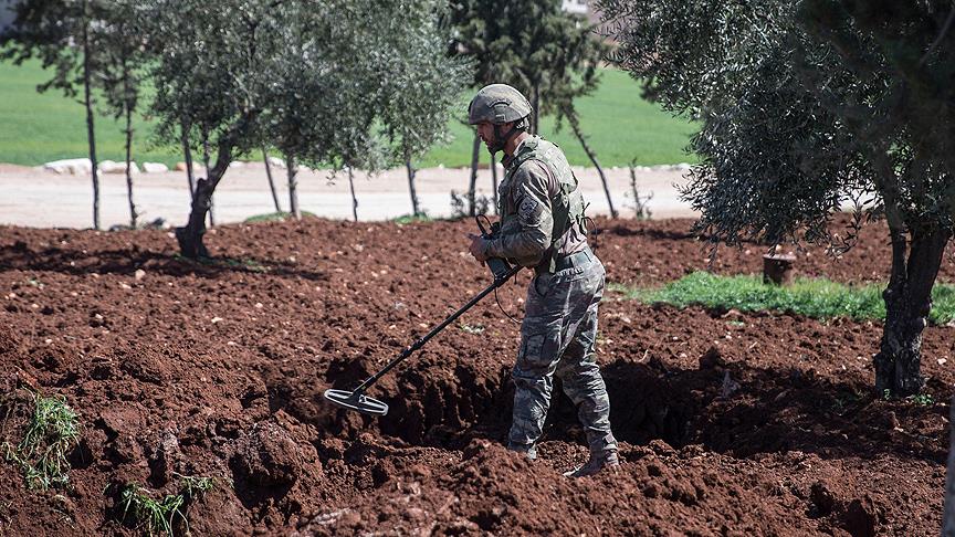 Afrin'de 10 günde Afrin'de 95 patlayıcı imha edildi