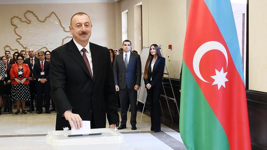 Azerbaycan'da cumhurbaşkanlığı seçimini İlham Aliyev kazandı