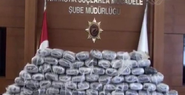 İstanbul Emniyetinden Lüks Yata Uyuşturucu Operasyonu