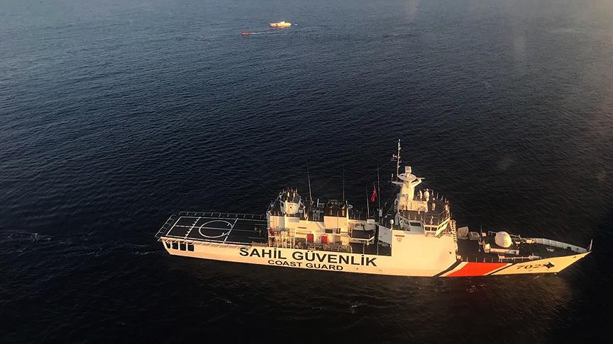 Antalya açıklarında göçmenleri taşıyan sürat teknesi battı