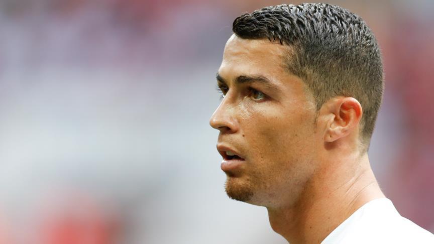 Cristiano Ronaldo, İtalya'ya transfer oldu!