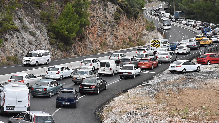 Sürücülere bayram trafiği uyarısı