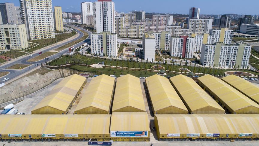 İstanbul'da kurban pazarları toplanıyor