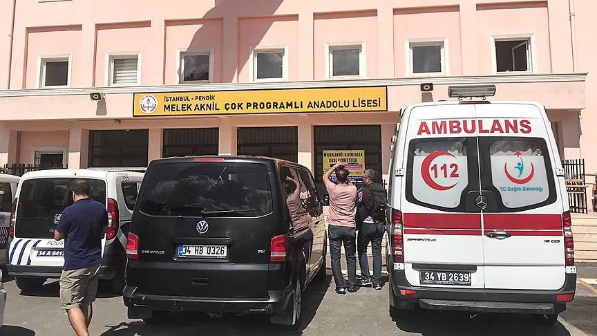 Pendik'te lisede okul çalışanını rehin alan kişi teslim oldu