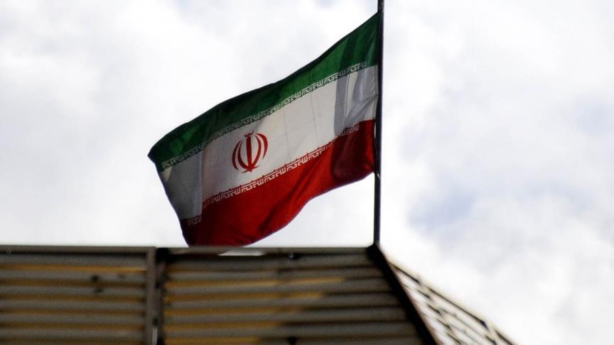İran'da kaçak ticaret 12 milyar dolara ulaştı!