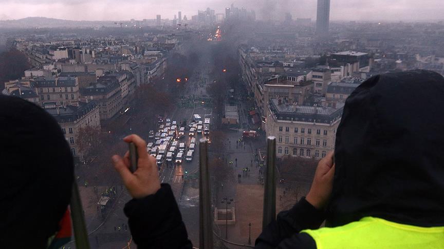 Paris'te cumartesi günü hayat duracak!