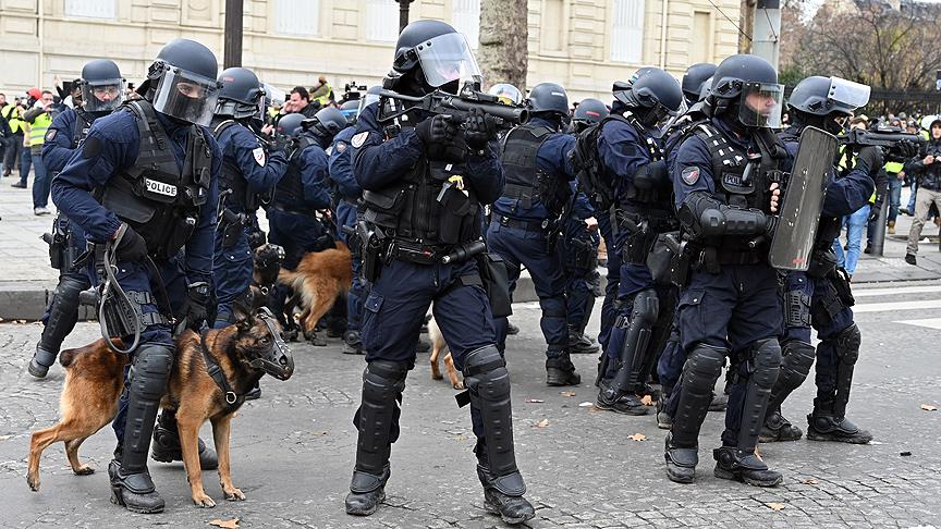 Paris'i 8 bin polis koruyacak!