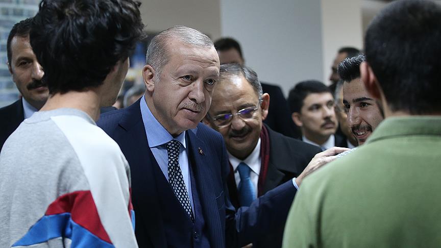 Erdoğan Sincan'da millet kıraathanesini ziyaret etti