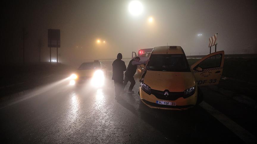 İstanbul’da yoğun sis kazalara neden oldu
