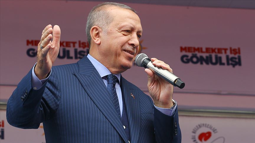 Cumhurbaşkanı Erdoğan: Bayrak düşmanları hala aynı bataklıkta çırpınıyor