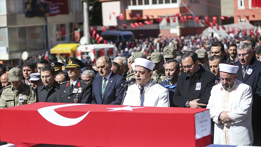 'Şehitlerimizi uğurladık!'