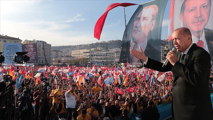 Erdoğan: Türkiye'ye parmak sallayanlar önce açıp bir tarih kitabı okusun