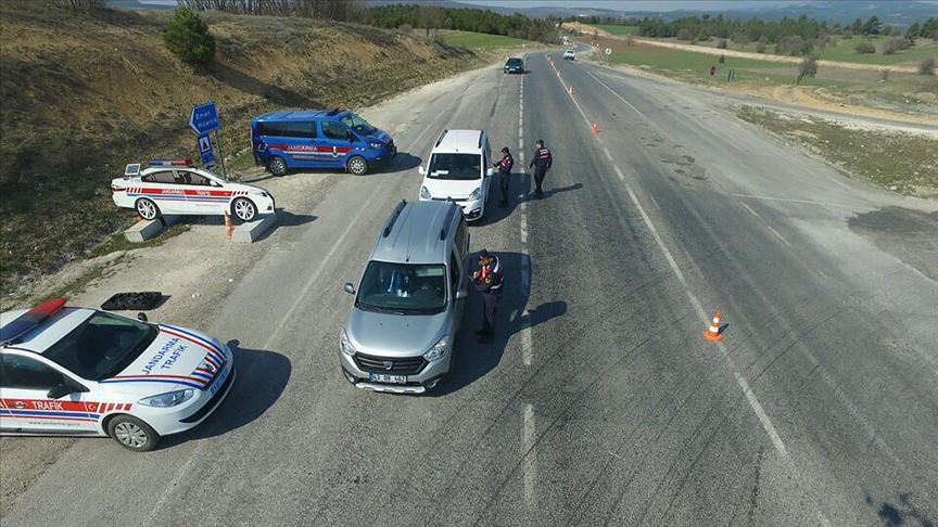 Emniyet Genel Müdürlüğü ve Jandarma Genel Komutanlığından eş zamanlı operasyon