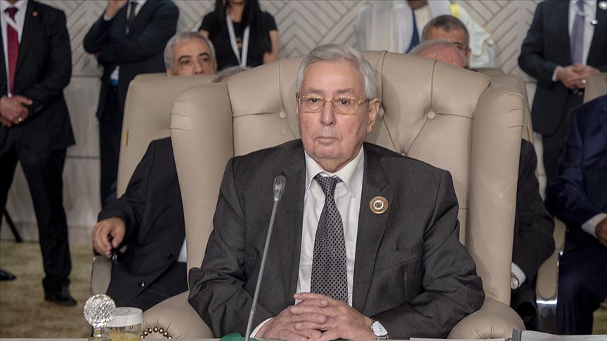 Cezayir'de geçici cumhurbaşkanı belli oldu!