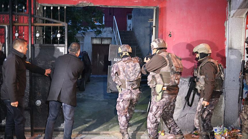 Adana merkezli uyuşturucu operasyonu: 39 gözaltı