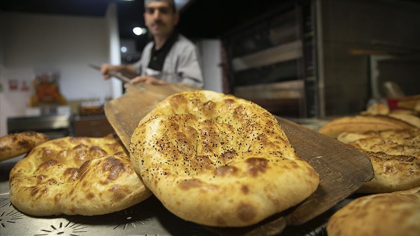 Ankara'da ramazan pidesi 2,5 liradan İstanbul'da 3 liradan satılacak