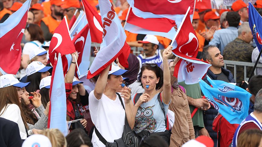 'Yurtta 1 Mayıs Coşkusu'