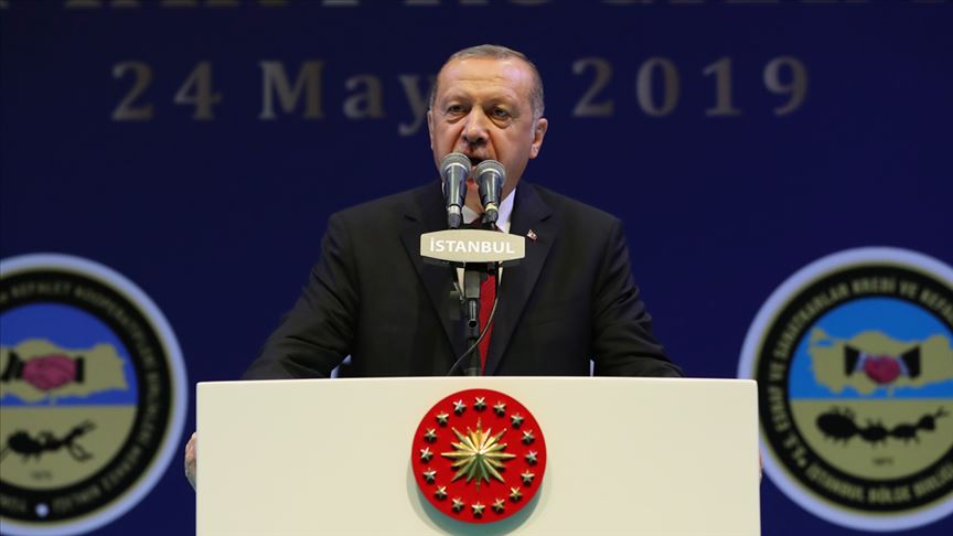 Erdoğan: İstanbul halkının oyuna halel gelmesine göz mü yummalıydık