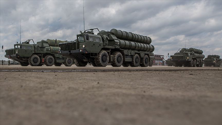 Kremlin: Türk ortaklarımızla işimiz S-400 anlaşmasını uygulamak