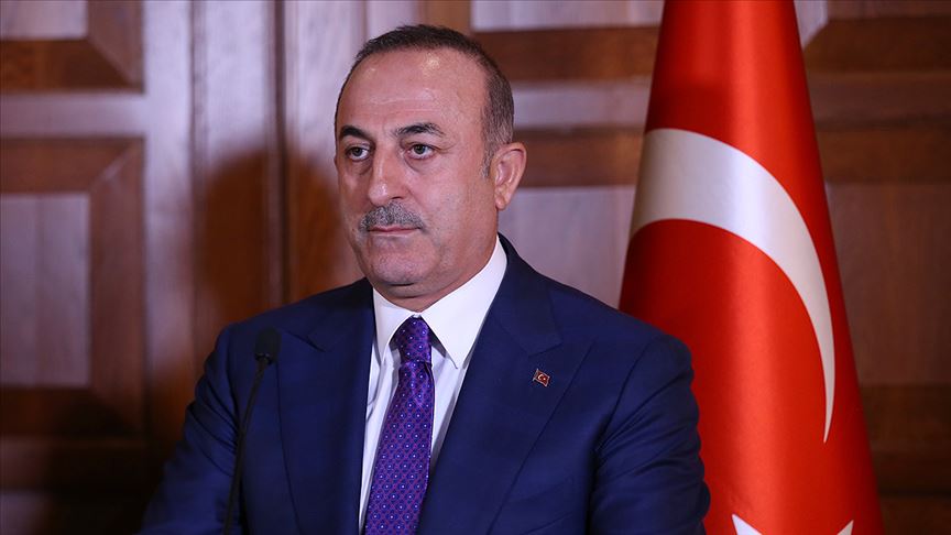 Çavuşoğlu: Milli Takımımızın İzlanda'da maruz kaldığı muamele kabul edilemez