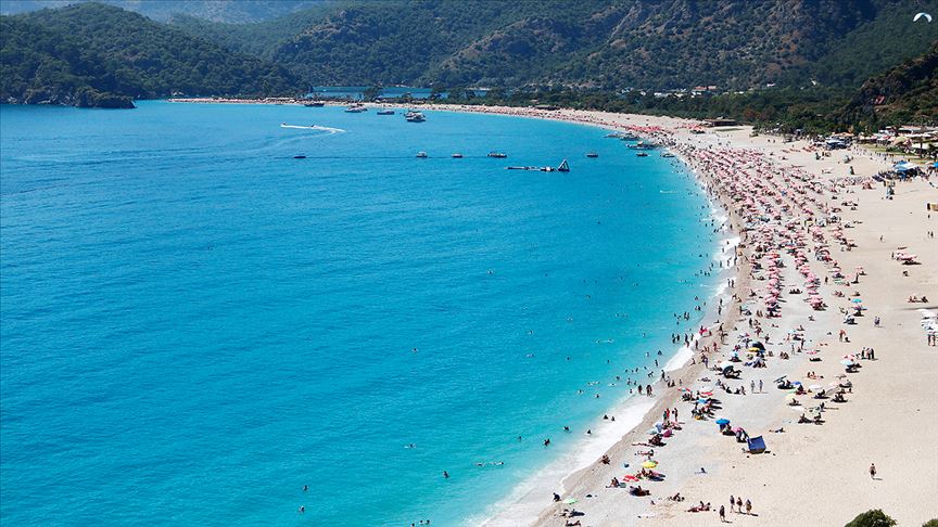 Güney Ege'de yerli turist turizmciye bayram ettirdi