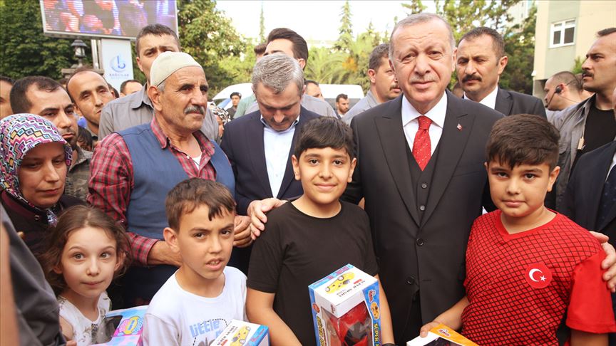 Cumhurbaşkanı Erdoğan'dan Bağcılar Belediyesi'ne ziyaret