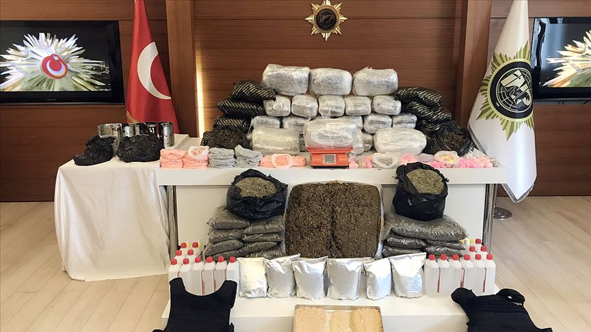 "İstanbul'da uyuşturucu tacirlerine büyük darbe"