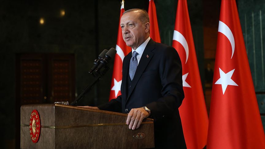 Erdoğan: Kimsenin milletin alicenaplığına leke sürme hakkı yok