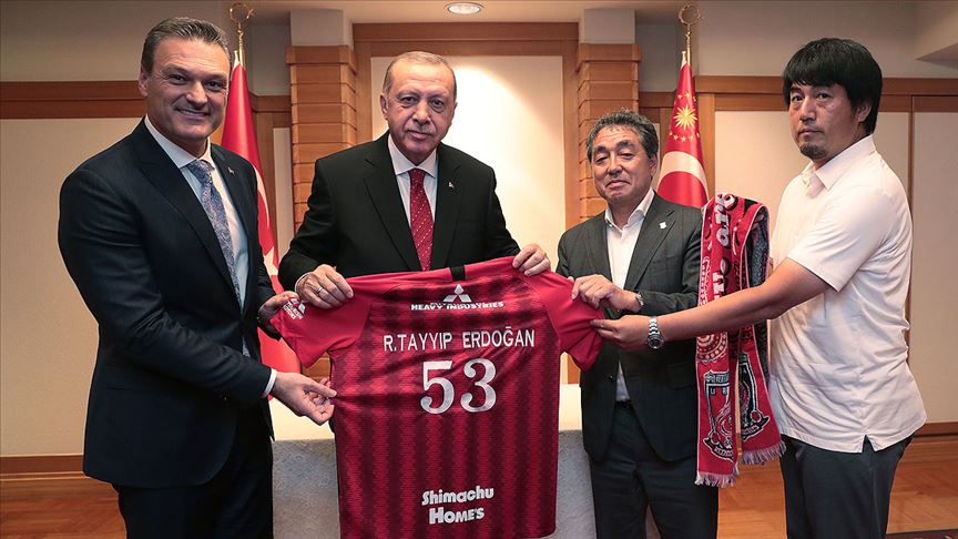 Erdoğan Urawa Red Diamonds Futbol Kulübü yöneticileriyle görüştü