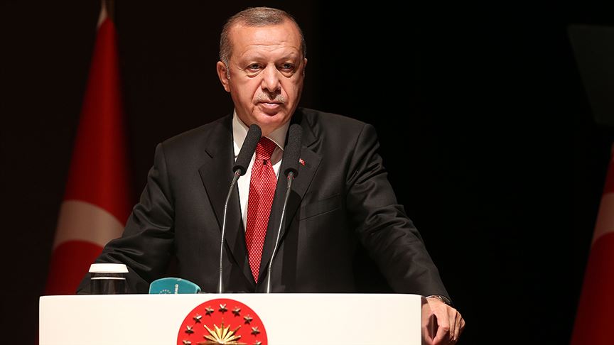 Erdoğan, İstanbul'un AK Parti'li ilçe belediye başkanlarıyla buluştu