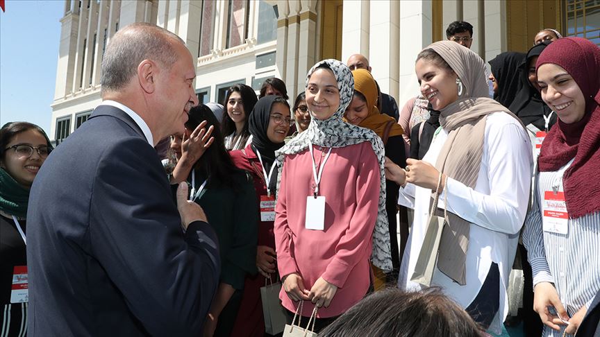 Cumhurbaşkanı Erdoğan Amerikalı öğrencilerle...