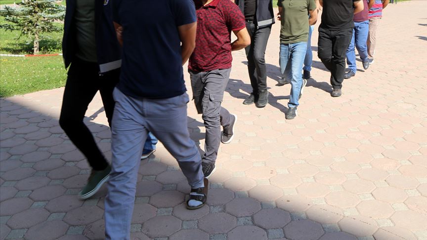 İzmir'de PKK/KCK operasyonu: 8 gözaltı