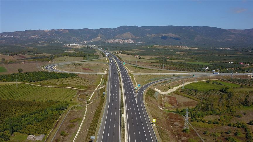 İstanbul ile İzmir arası 3,5 saate düşüyor