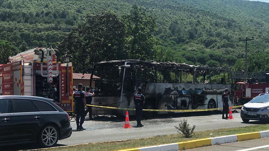 Balıkesir'de yolcu otobüsünde yangın: 5 ölü