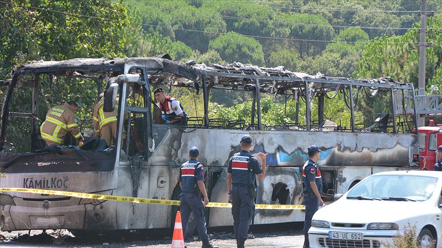 Balıkesir'de yolcu otobüsündeki yangınla ilgili 2 tutuklama