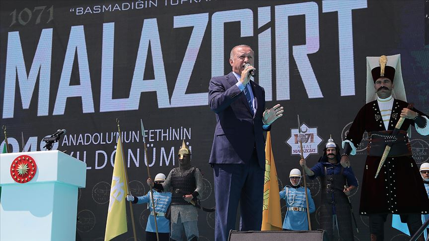 Cumhurbaşkanı Erdoğan: Kara birliklerimizin de bölgeye giriş yapmasını bekliyoruz